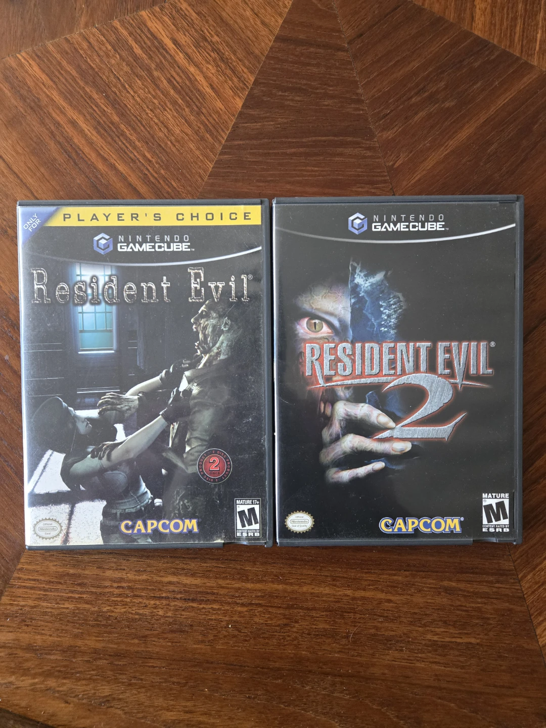 Resident Evil 2 & Resident Evil remake Gamecube game bundle