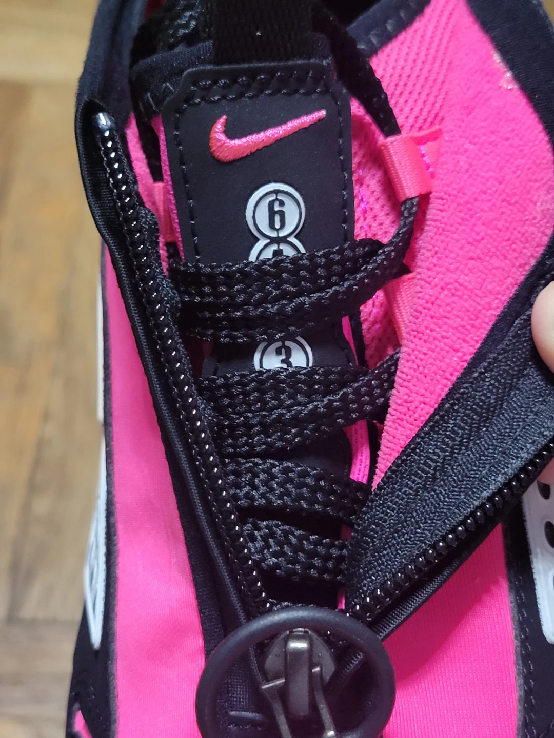 Nike Womens Air Max Sunder Highlighter Pink Size 10.5 - photo 5