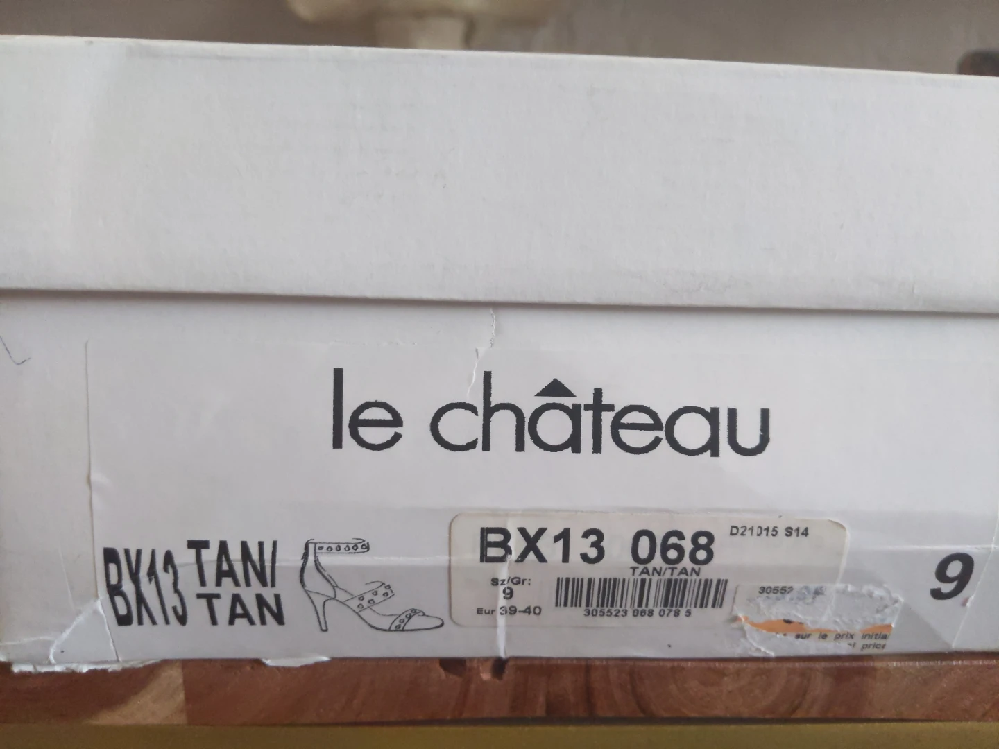 Le Château Women's Tan Studded Heels Size 9 - photo 5