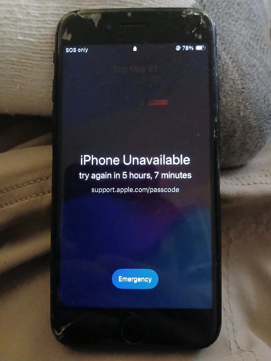 Black Apple iPhone (Cracked Screen)