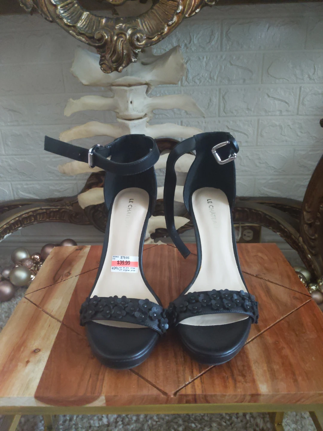 Le Chateau Black Floral Heels Size 38 NWT