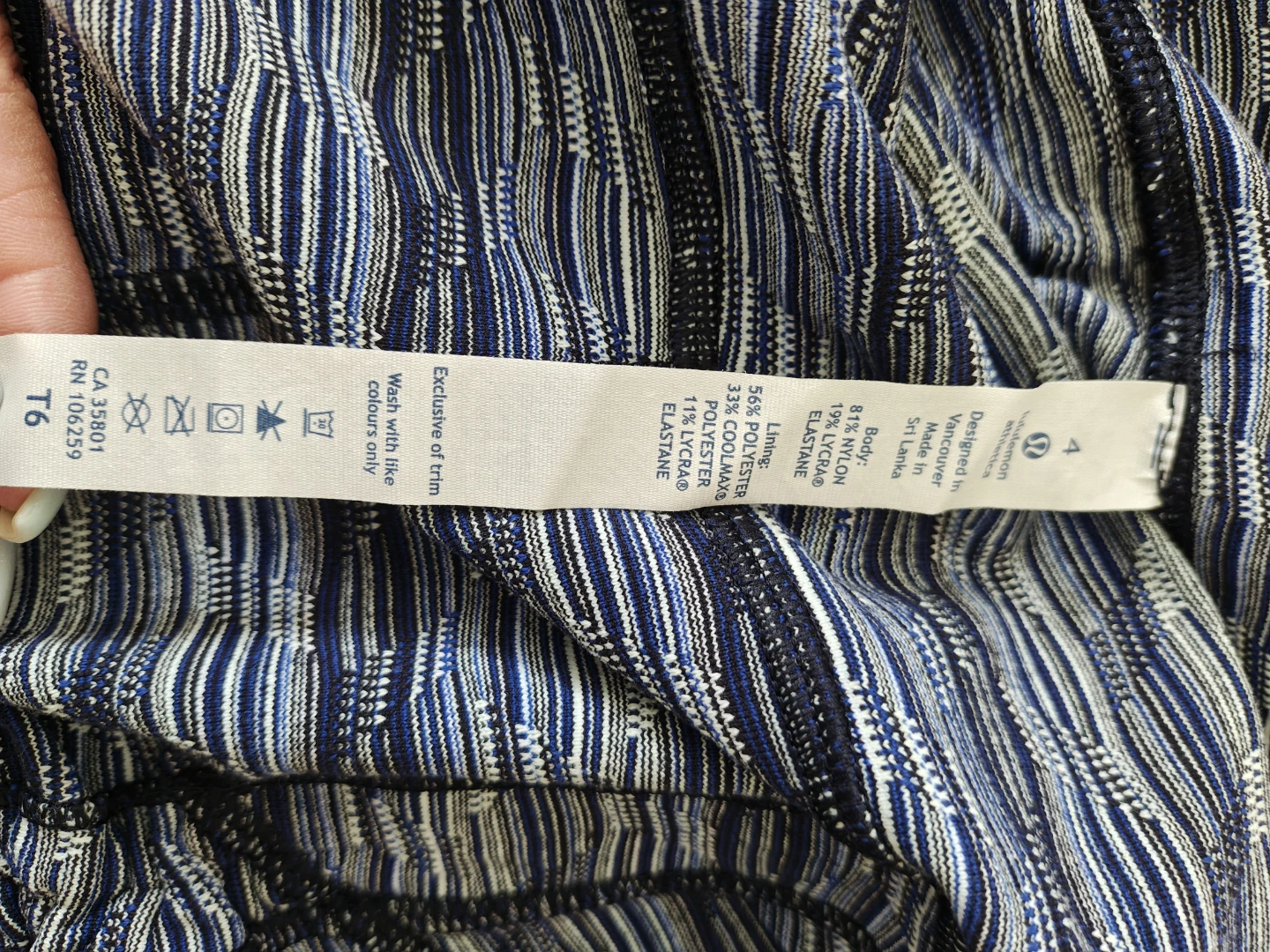 Lululemon Blue Striped Running Shorts Size 4 - photo 4