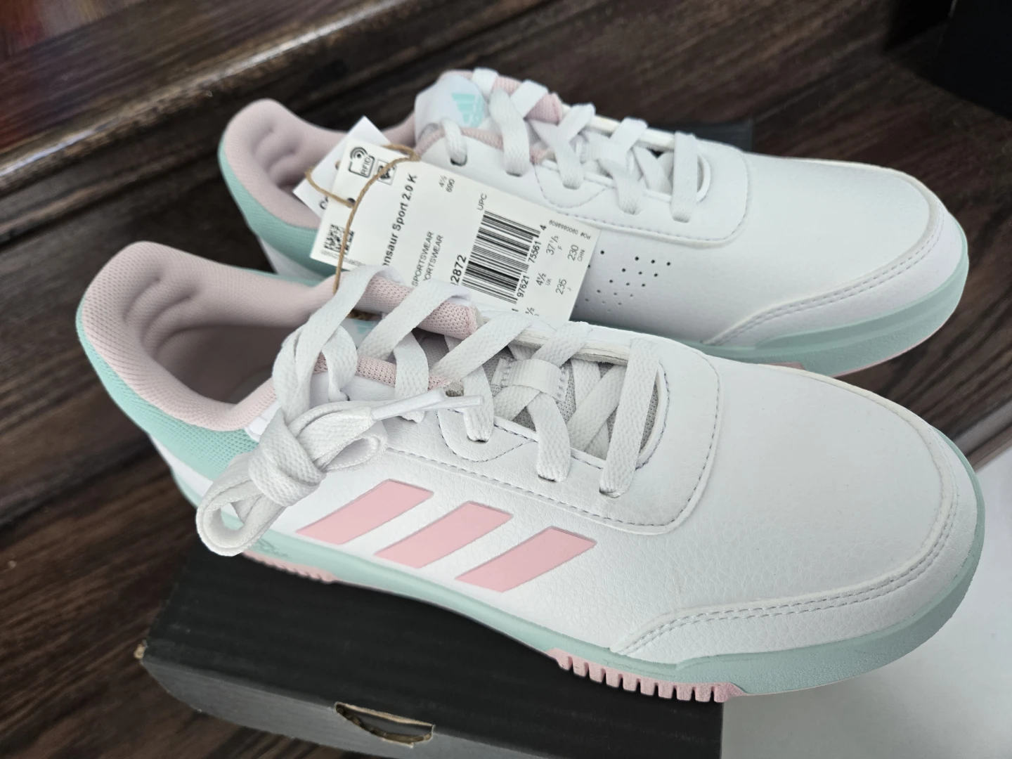 Adidas Girls Size 5 - photo 2