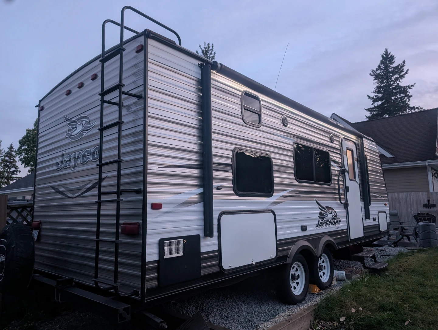 Jayco Jay Flight 23MB Travel Trailer