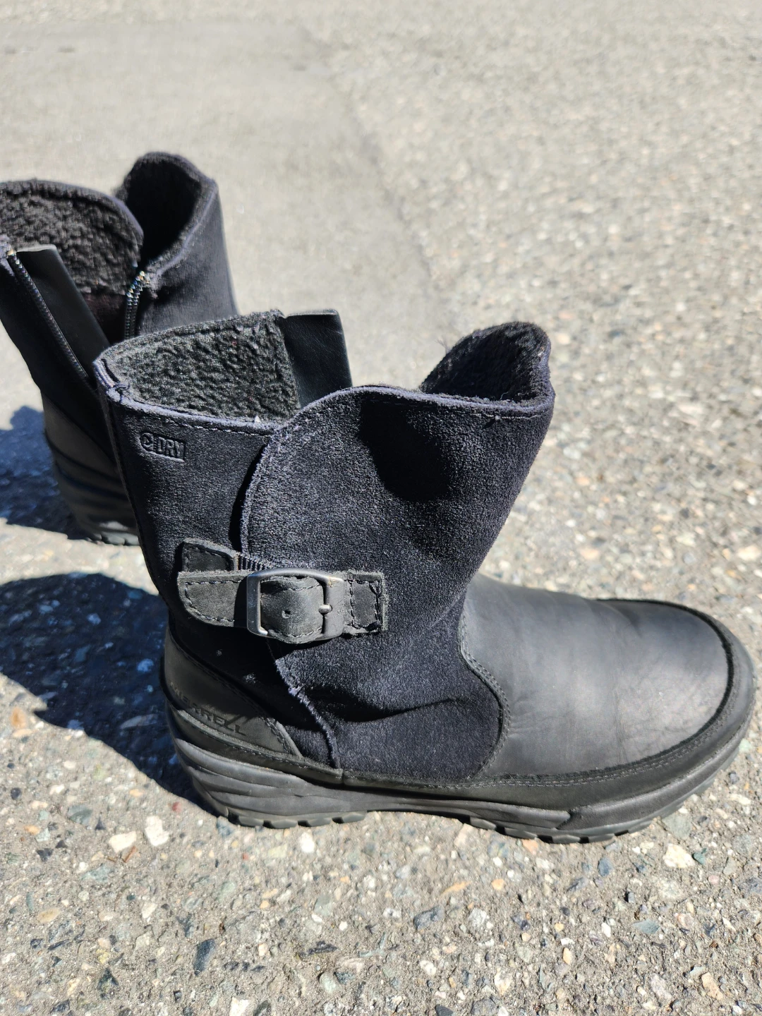 Black Sorel Winter Boots with Buckle - photo 5