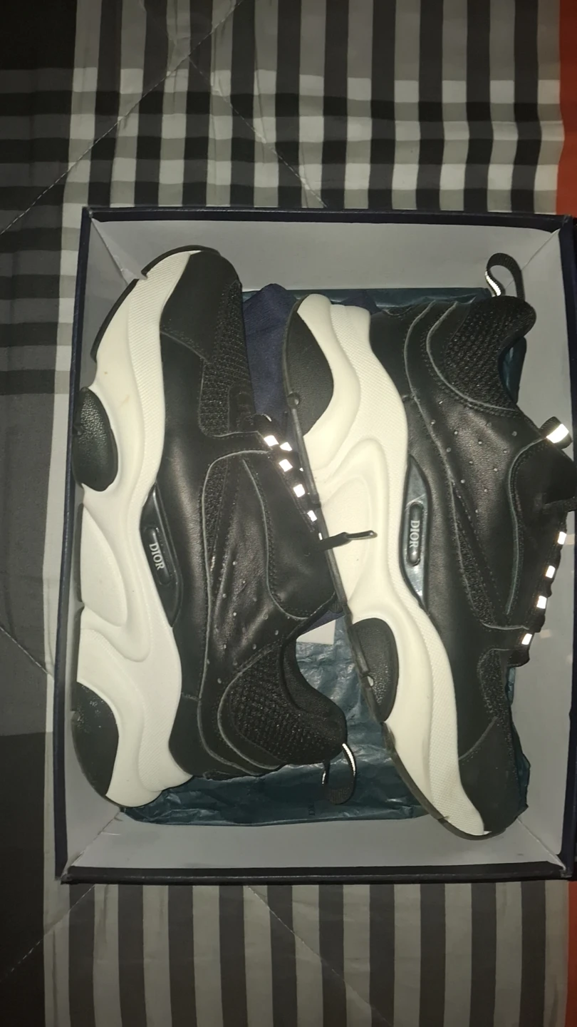 Dior b22 (s9)