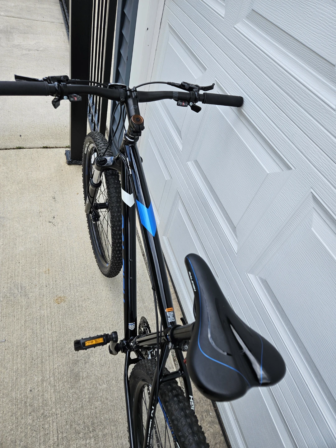 New! Raleigh Mountain Bike - photo 4