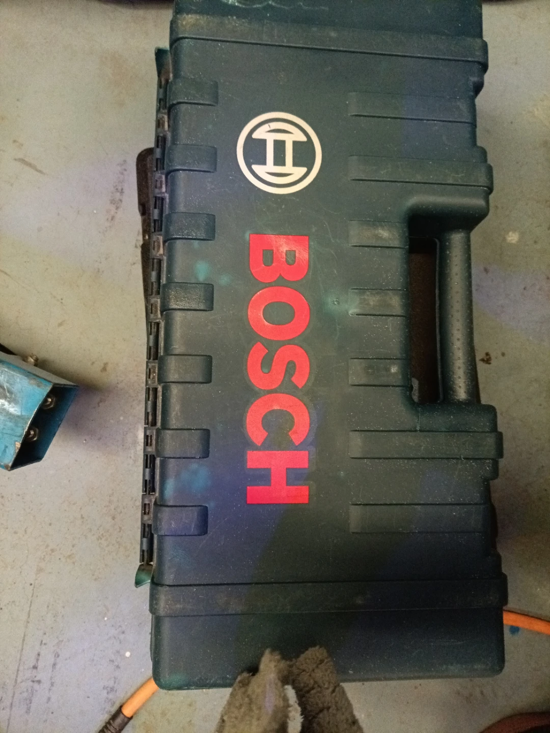 Bosch Bulldog Xtreme Rotary Hammer Drill - photo 4