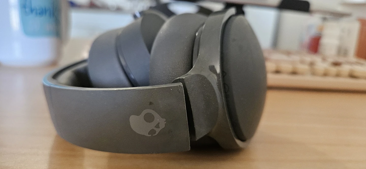 Skullcandy Wireless Headphones - photo 2