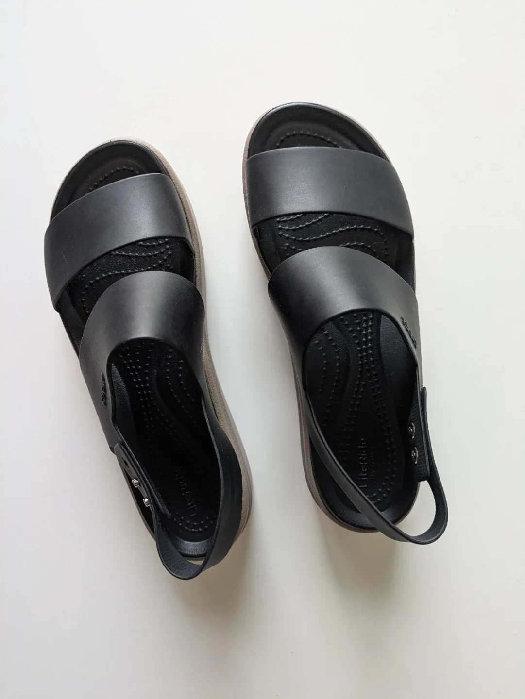 Crocs Brooklyn Low Wedge Sandal 7/7.5 LIKE NEW - photo 2