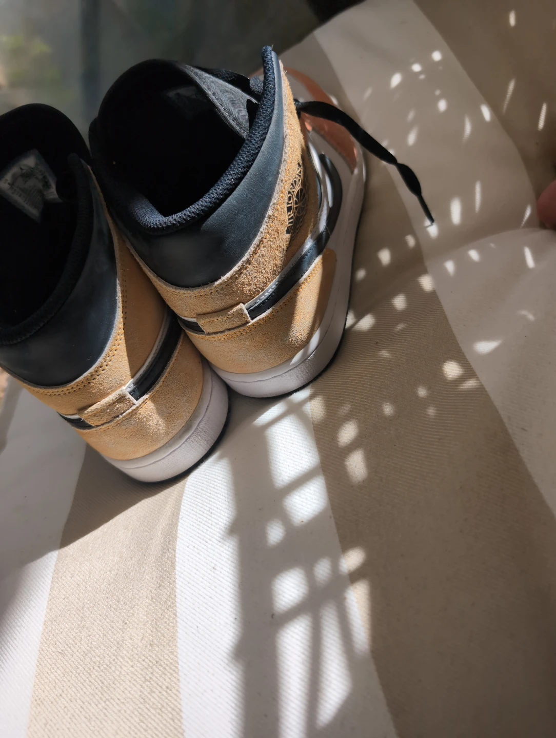 Air Jordan 1 Mid SE Women's Shoes - photo 3
