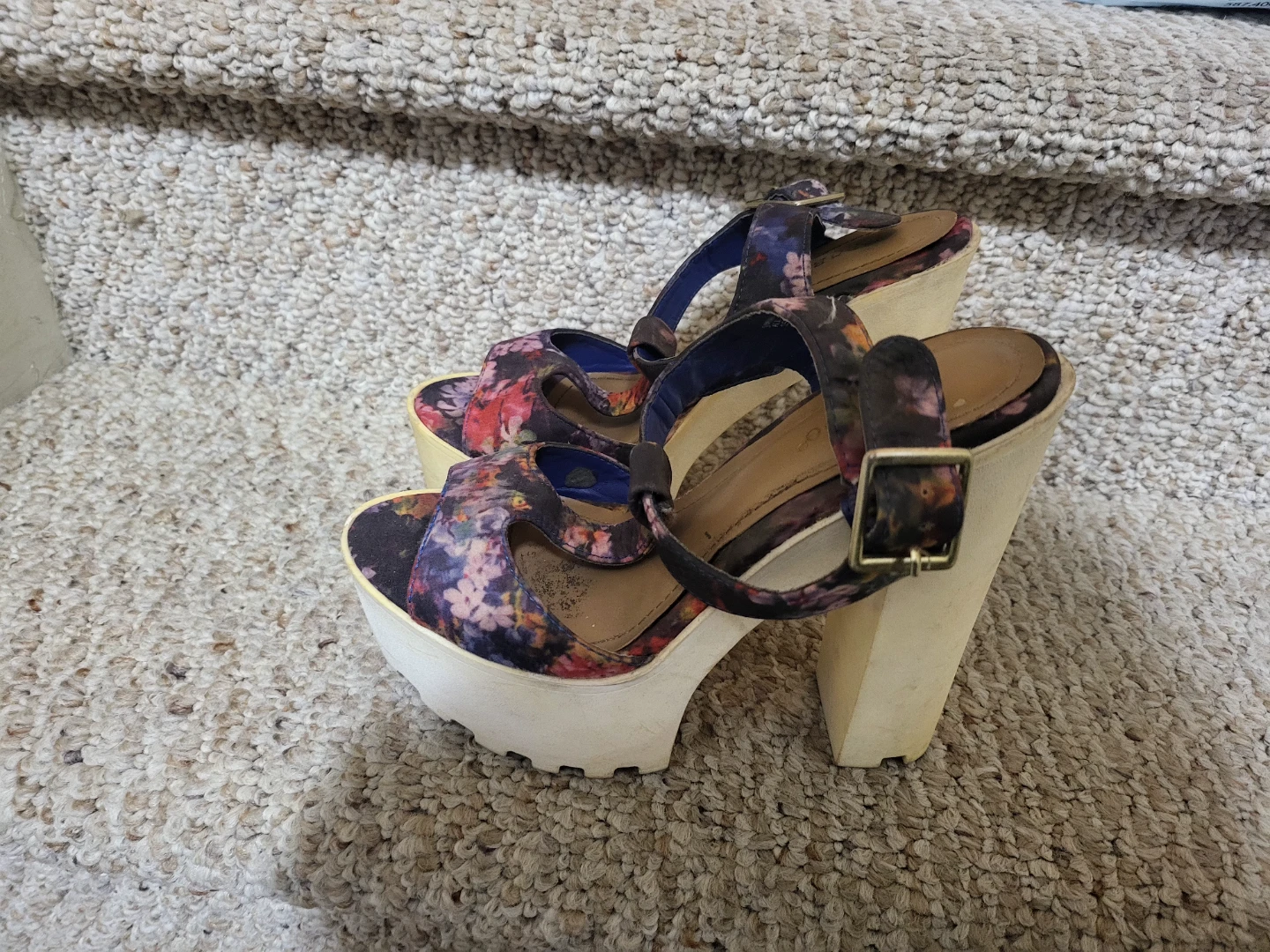 Bamboo floral platform heels
