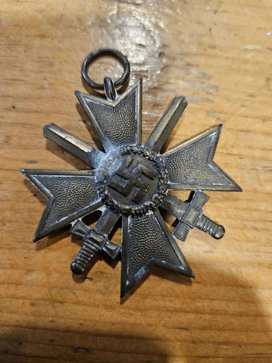 Vintage 1939 medal, Crossed Swords - photo 2