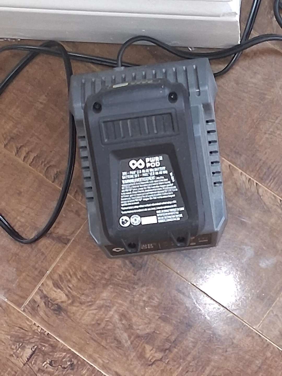 Cordless Vacuum Cleaner with Charger and Bag - photo 3