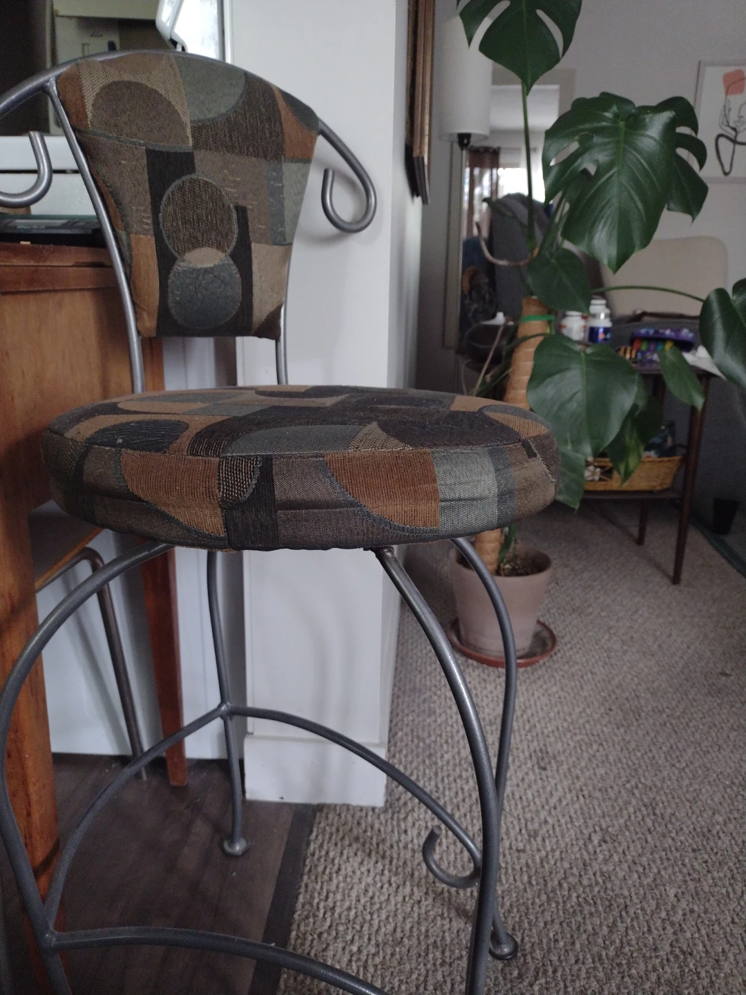 3 Bar Stools with Geometric Fabric Seat