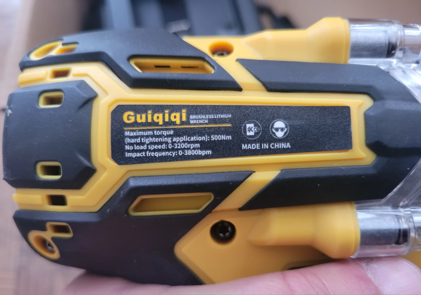 NEW Guiqiqi Impact Wrench Kit w/2 Batteries 2.0Ah - photo 3