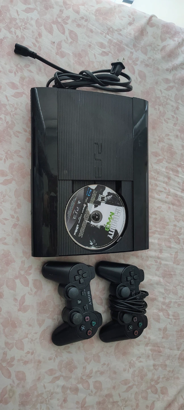 Sony PlayStation 3 Console with 2 Controllers and Games - photo 3