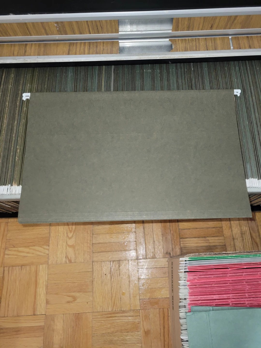 Hanging File Folders - Letter Size and Legal Size