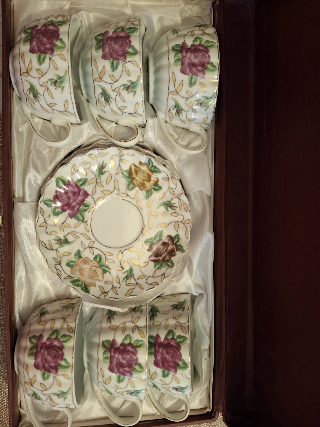 VaBene Collection Fine Porcelain Tea Cup and Saucer Set