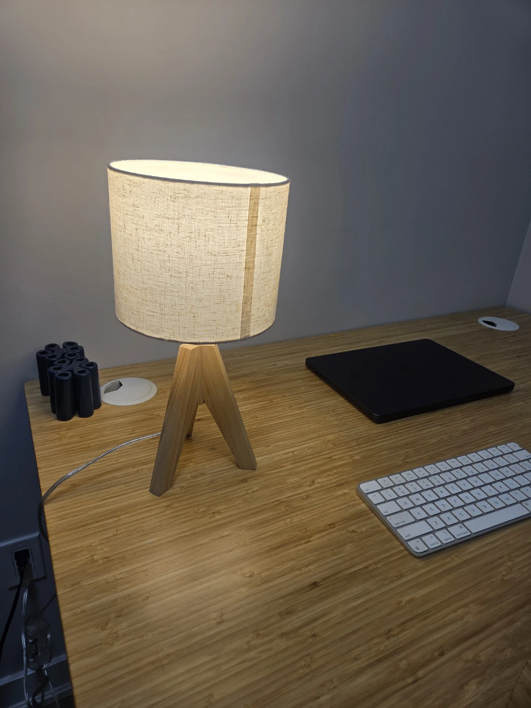 Set of 2 Wooden Tripod Table Lamps with Fabric Shades - photo 2