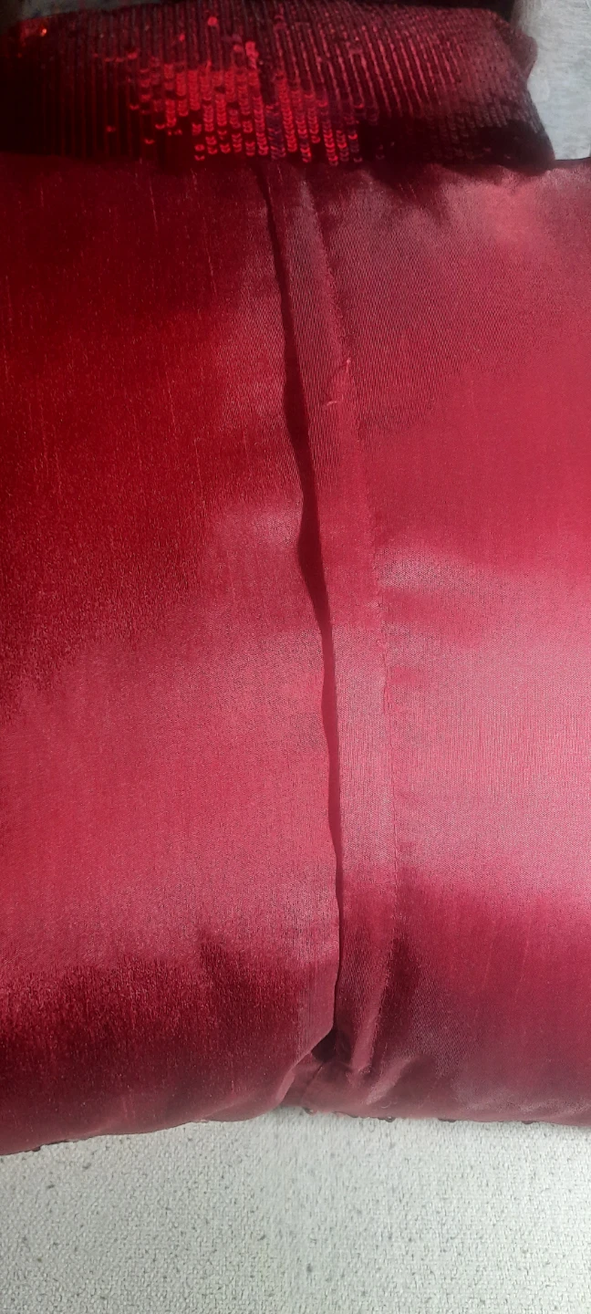 Like New x2 Red sequin throw pillow - photo 4