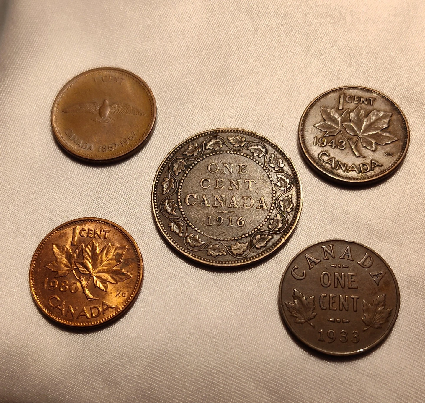 Collection of 5 Canadian Pennies. Sets of five Canadian Cents. - photo 2