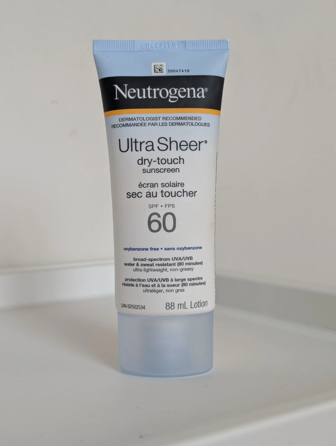 Neutrogena Ultra Sheer Dry-Touch Sunscreen SPF 60