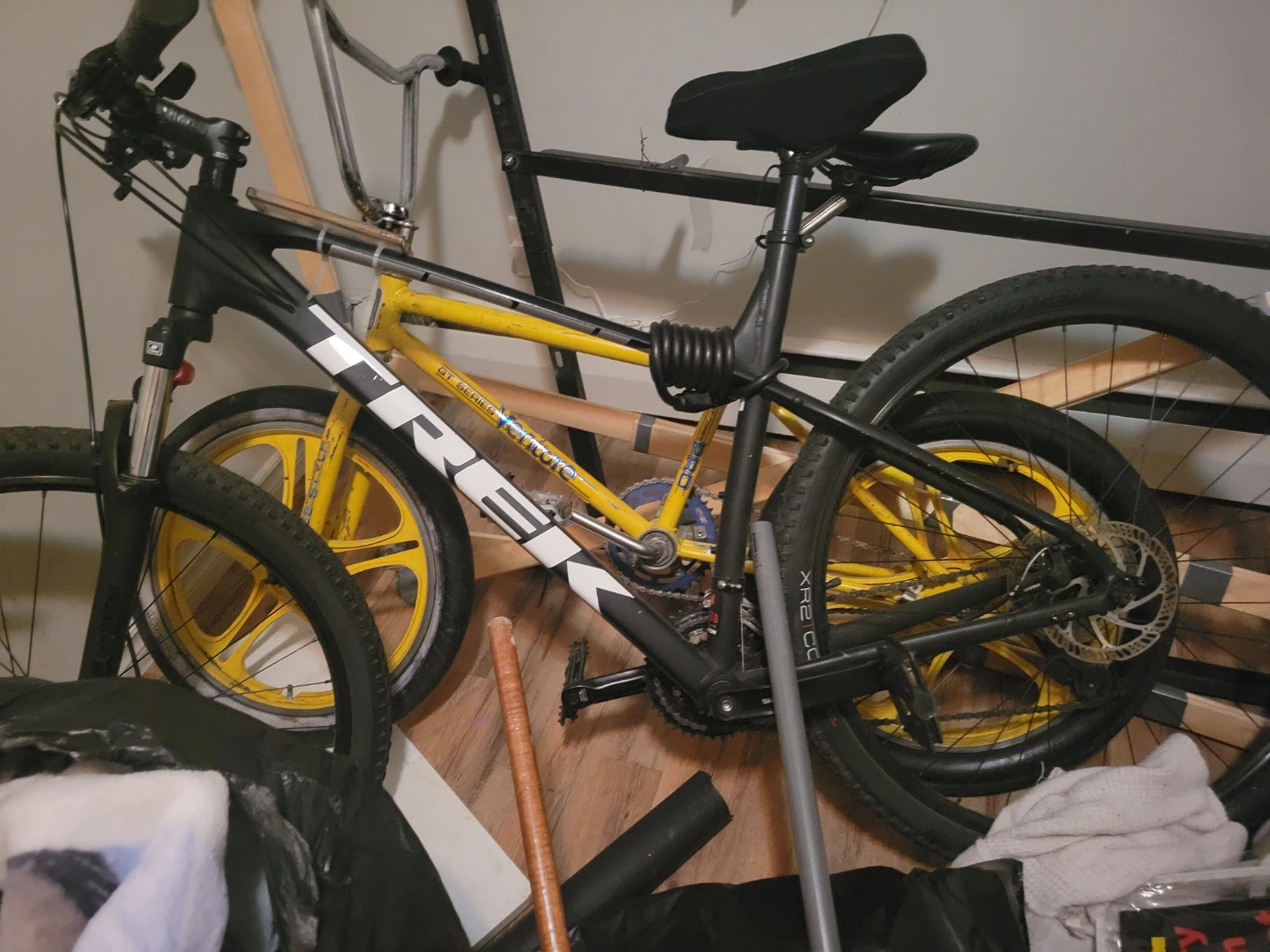 TREK X-Caliber 7 Mountain Bike