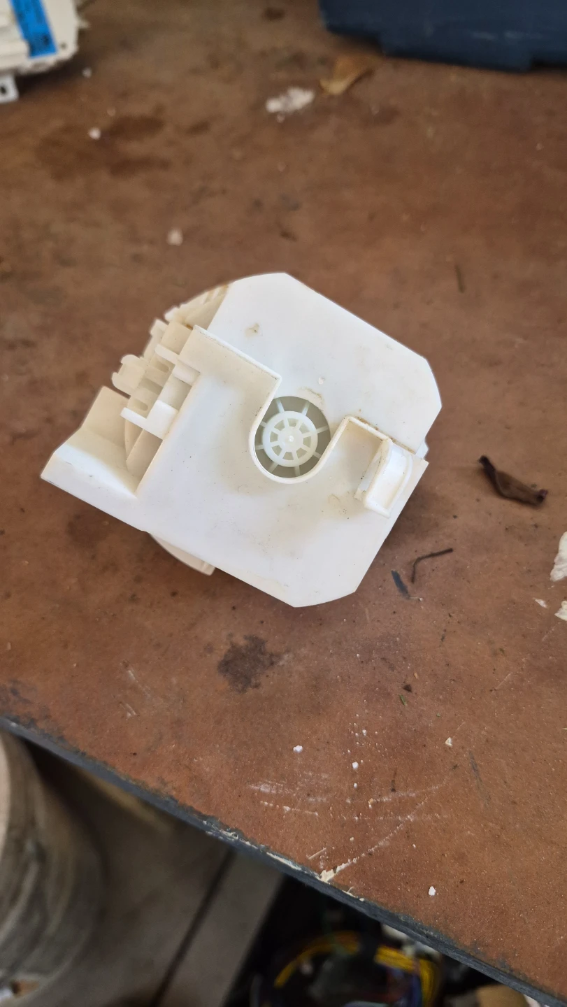 KitchenAid WPW10531320 Whirlpool Dishwasher Drain Pump - photo 2