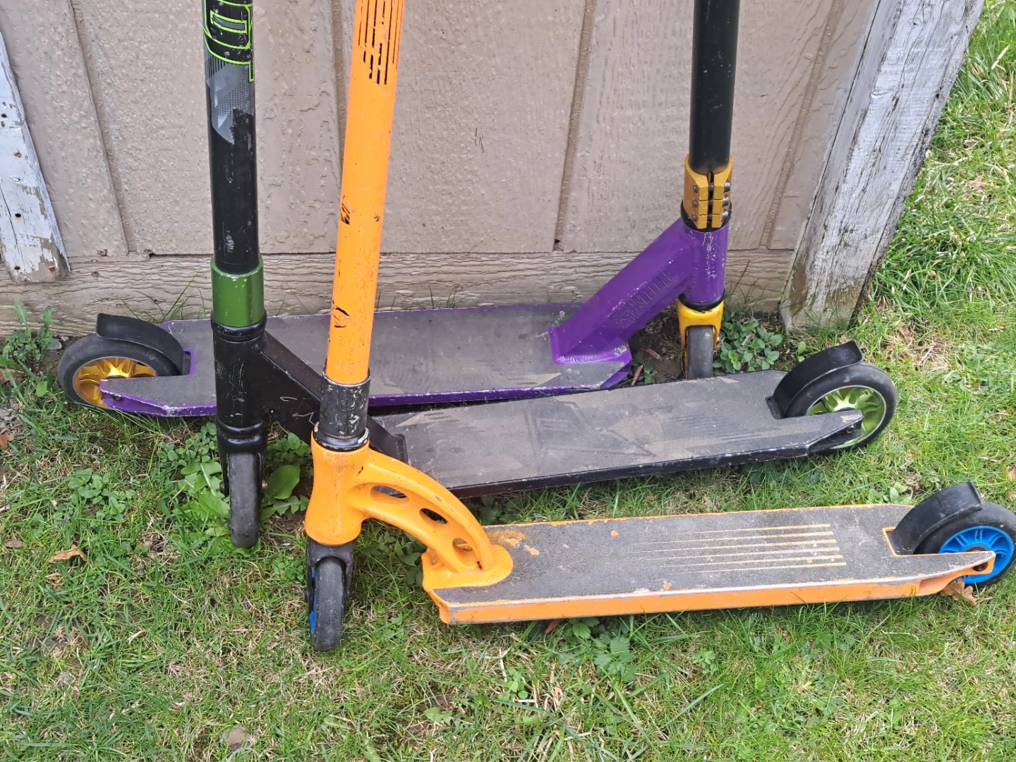 3  Scooters - Orange, Black, Purple - photo 5