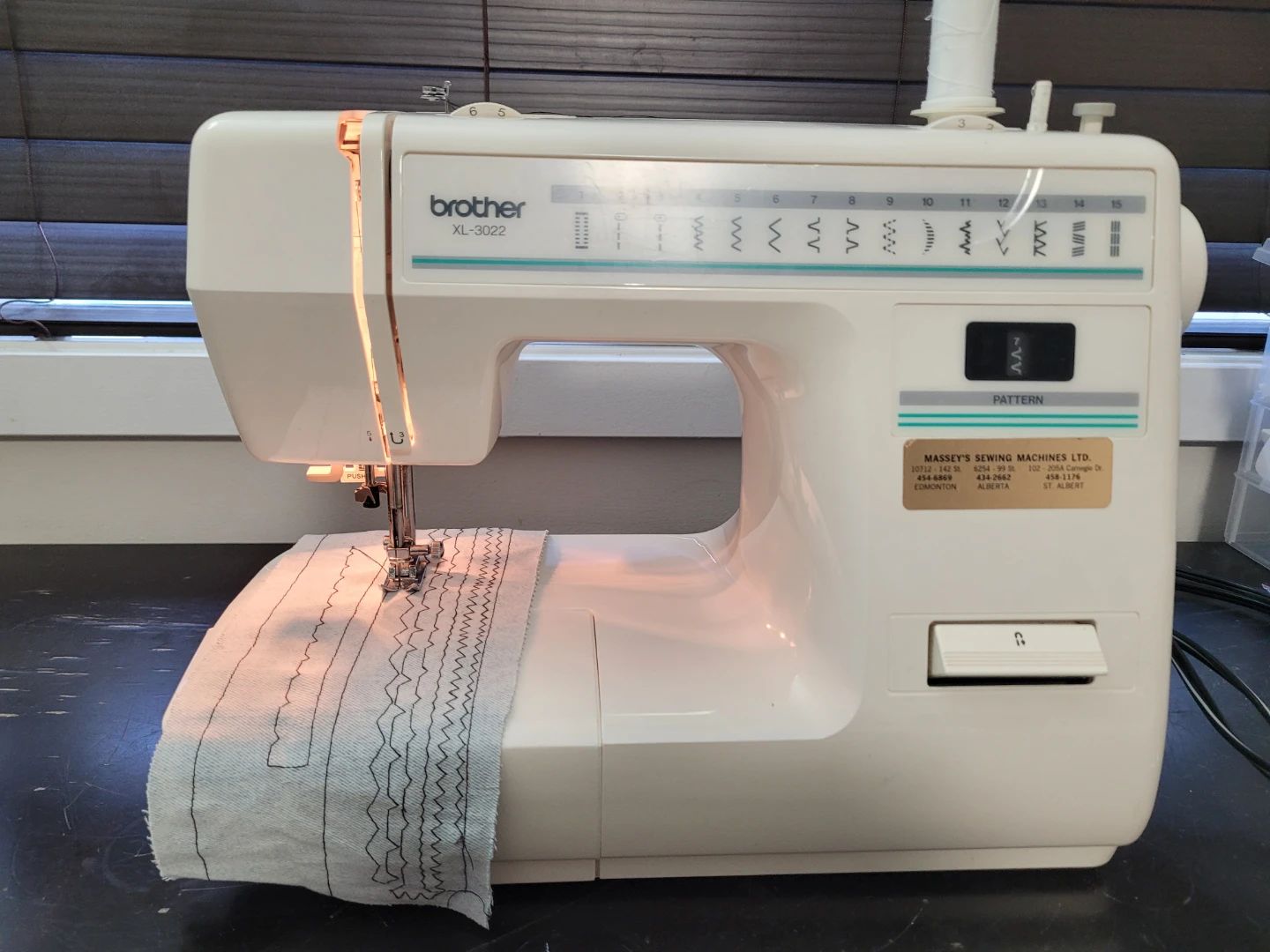 Brother XL-3022 Sewing Machine - photo 4