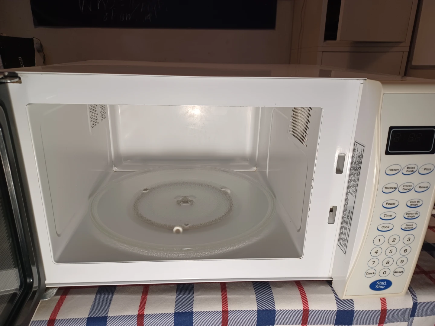 Danby Designer Microwave - photo 4