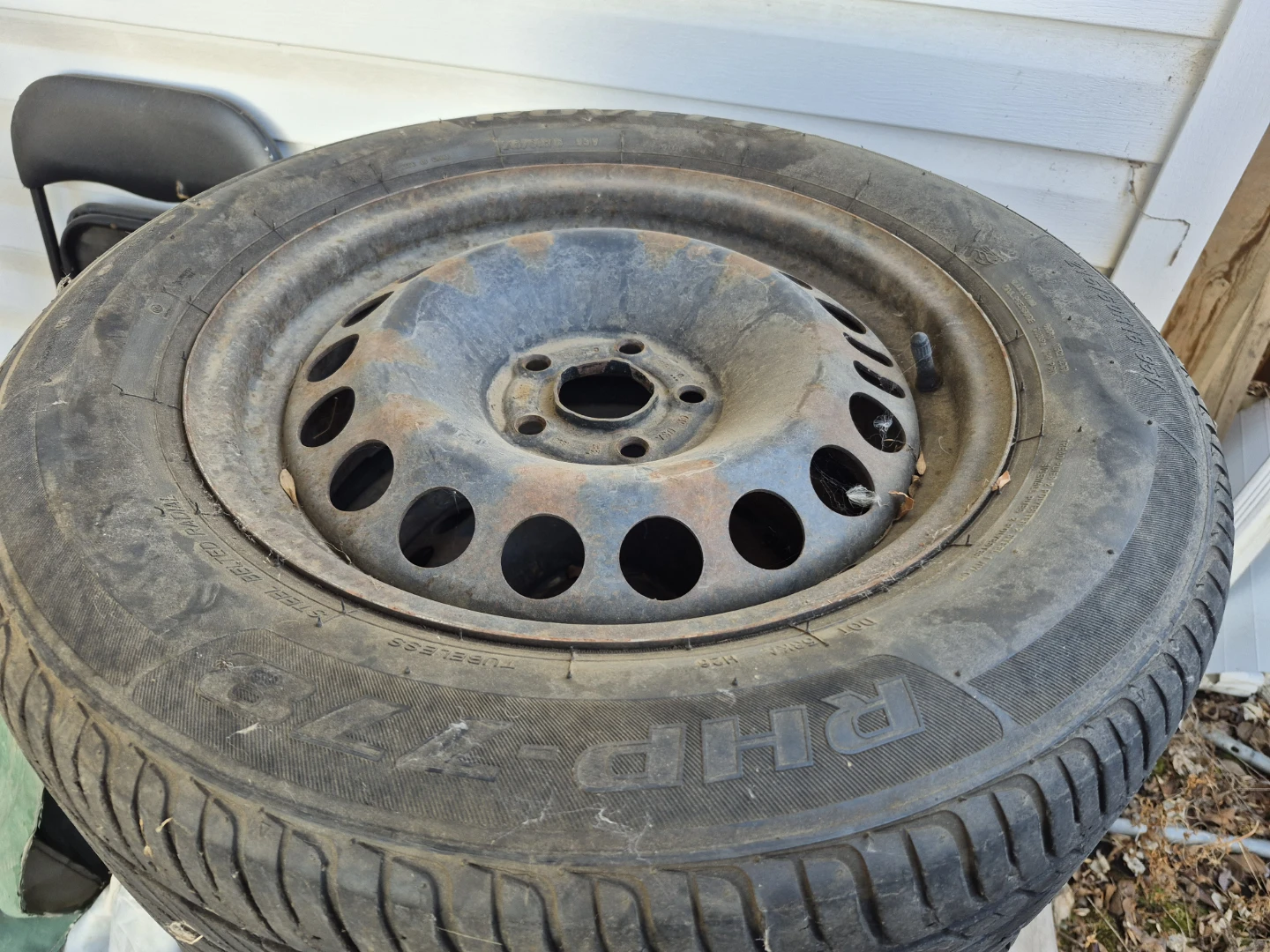 Set of 4 Tires 215/60R16 95V/T - photo 2