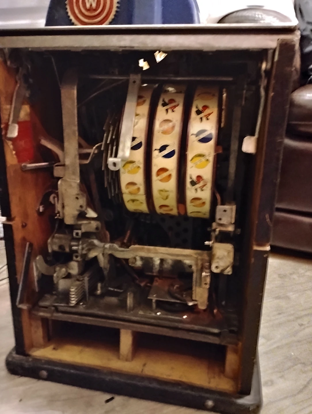 Rol-a-top Twin Jack Pot Slot Machine
