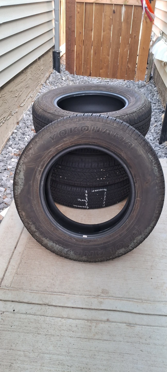 Yokohama Geolandar Tires - Set of 4 - photo 2