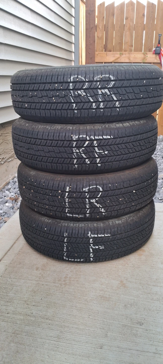 Yokohama Geolandar Tires - Set of 4 - photo 3