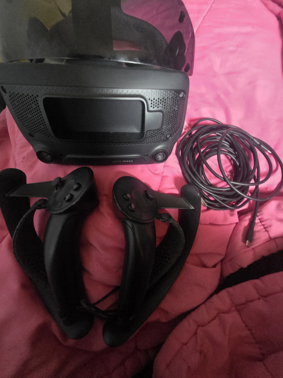 Valve Index VR Controllers and Headset