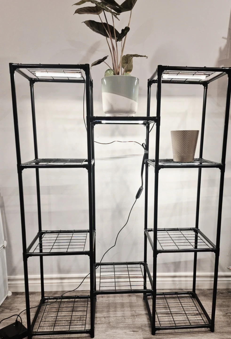 Heavy Duty Metal Plant Stand with Lights - photo 4