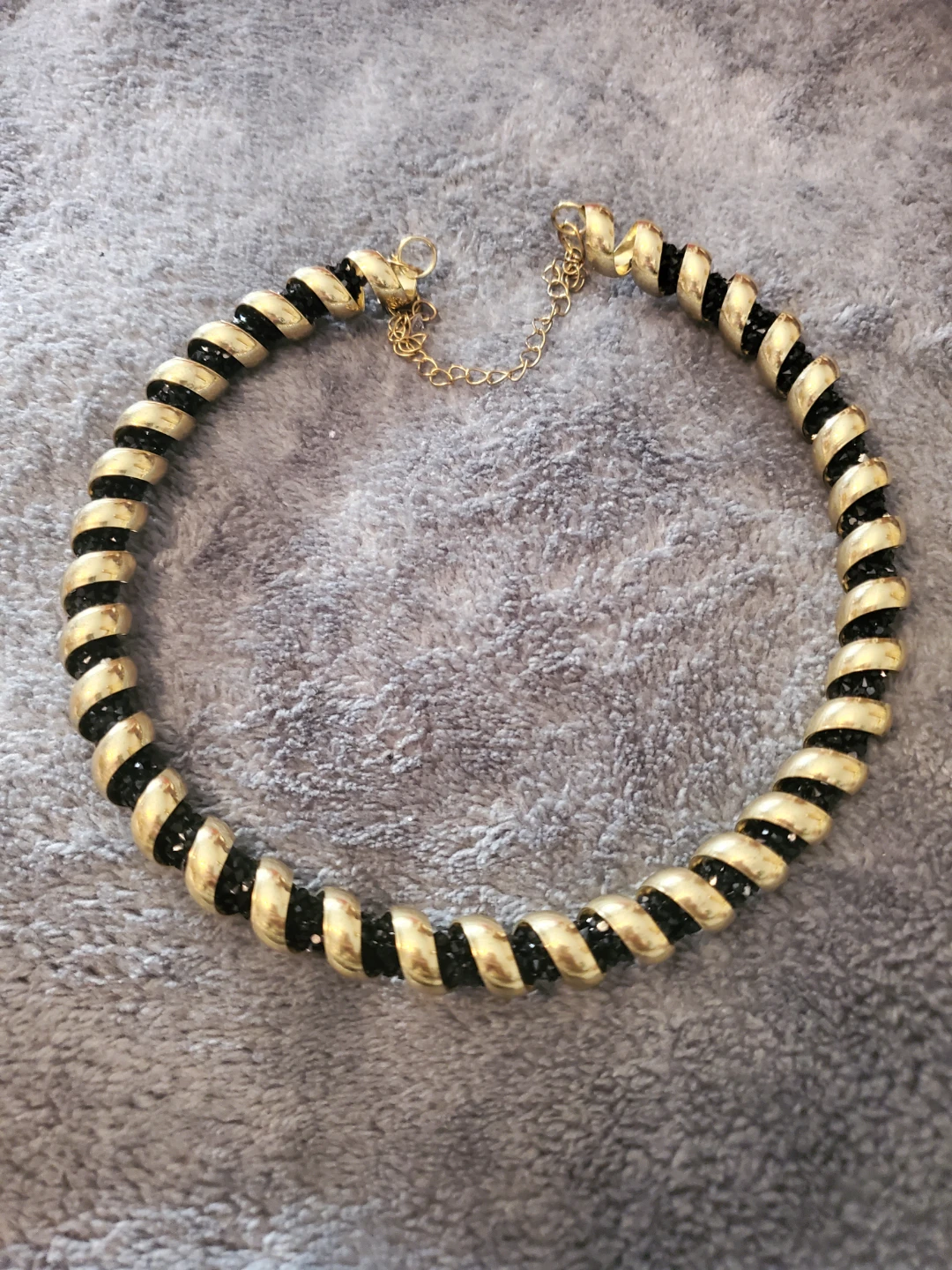 Gold and Black Twisted Choker Necklace - photo 5