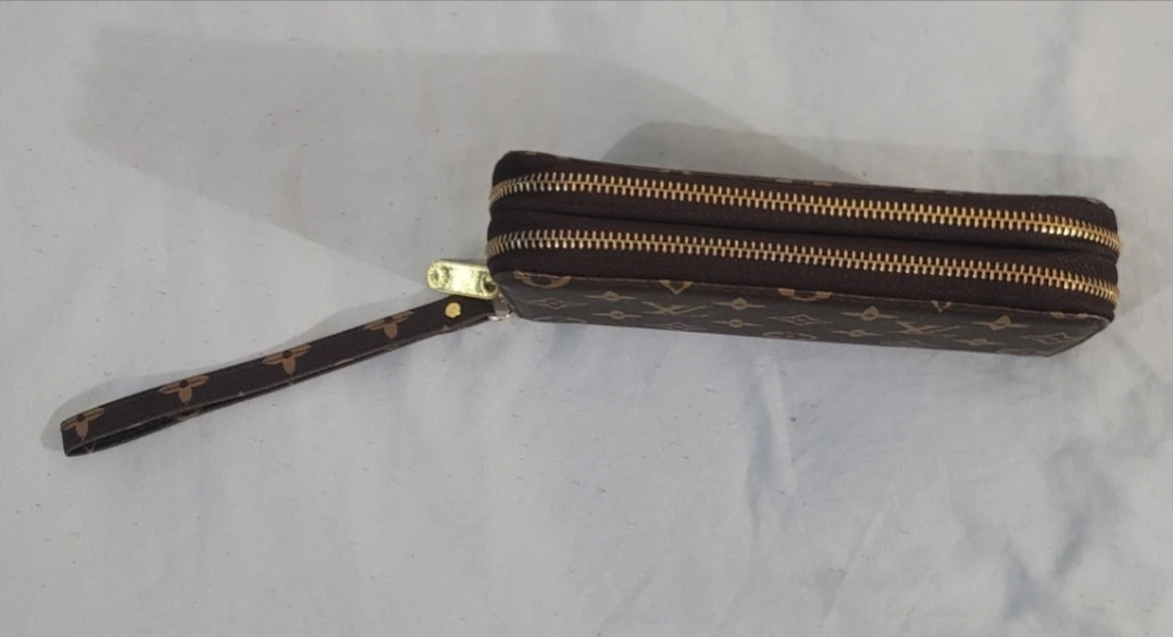 Brown Louis Vuitton Monogram Wristlet Wallet - photo 3