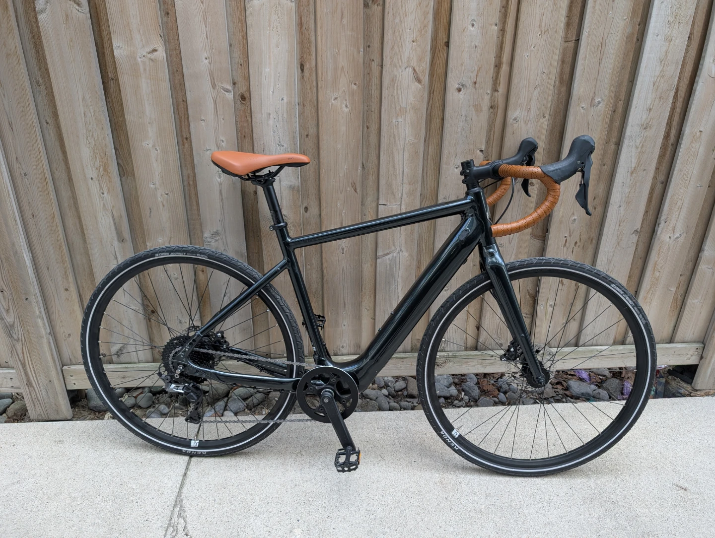 Momentum Voya E+ 1 road ebike
