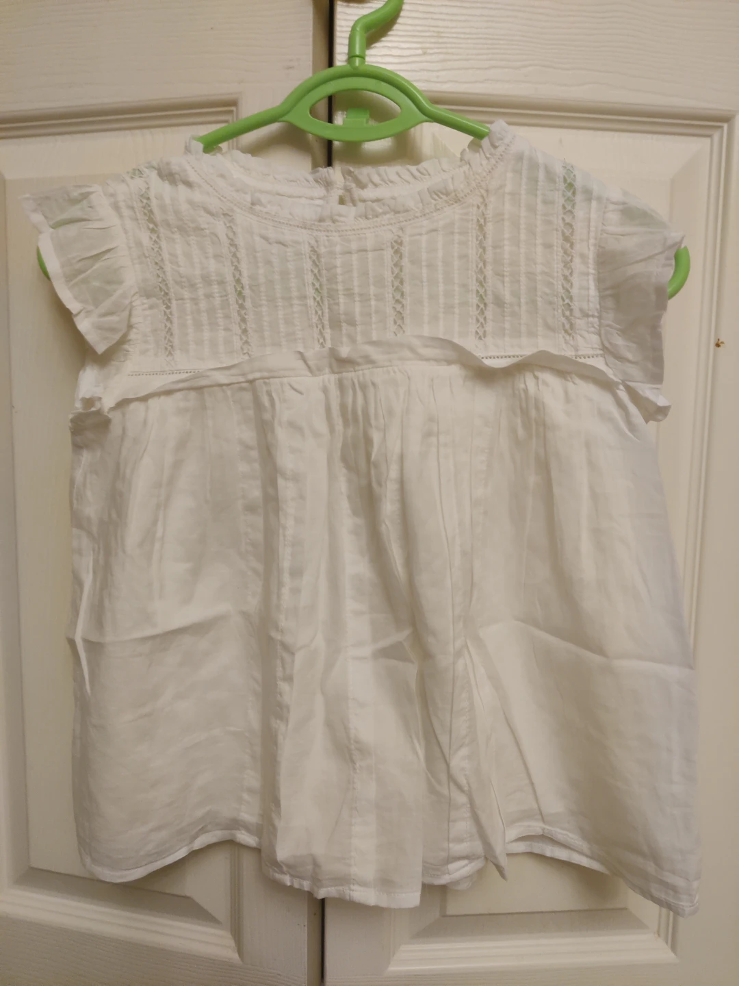 Gymboree White cotton dress with eyelet details( no2)