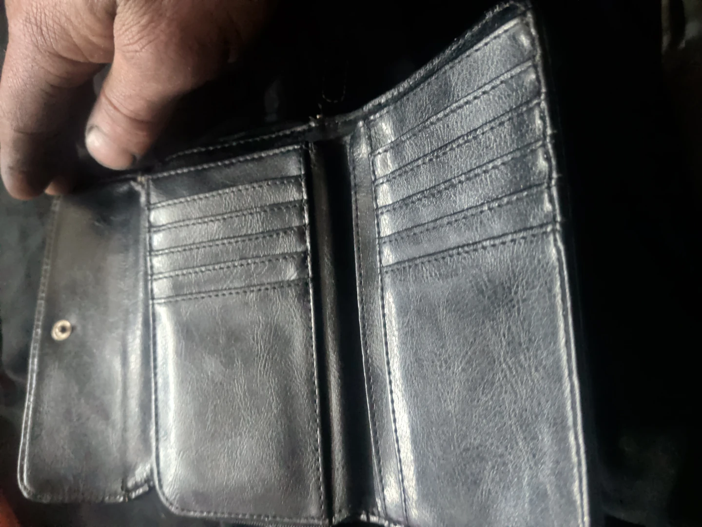 Prada Black Leather Tri-Fold Wallet - photo 4