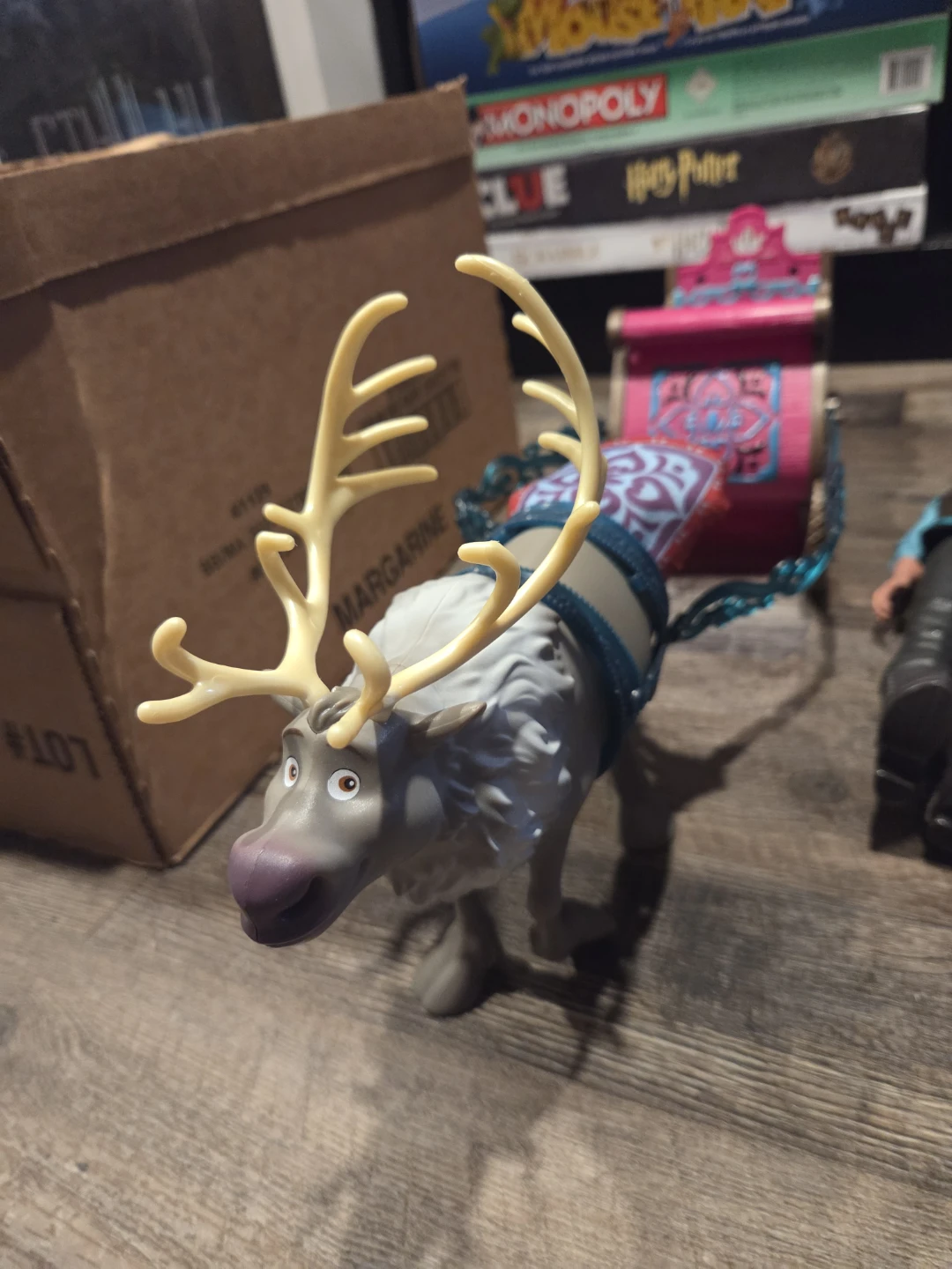 Disney Frozen Anna, Kristoff & Sven Sleigh Playset - photo 4