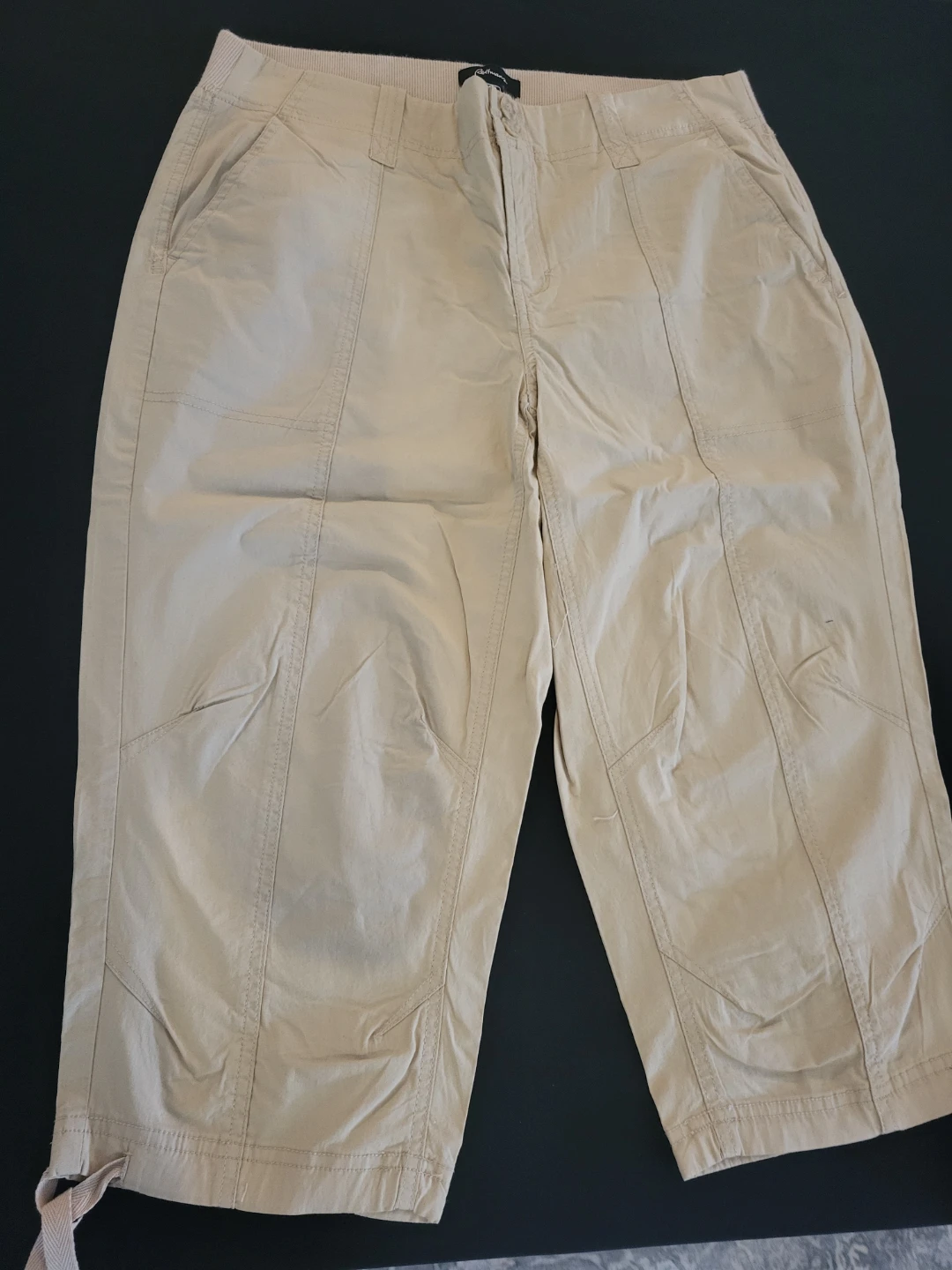 Women's Beige Capri Pants Brand new - Size 12