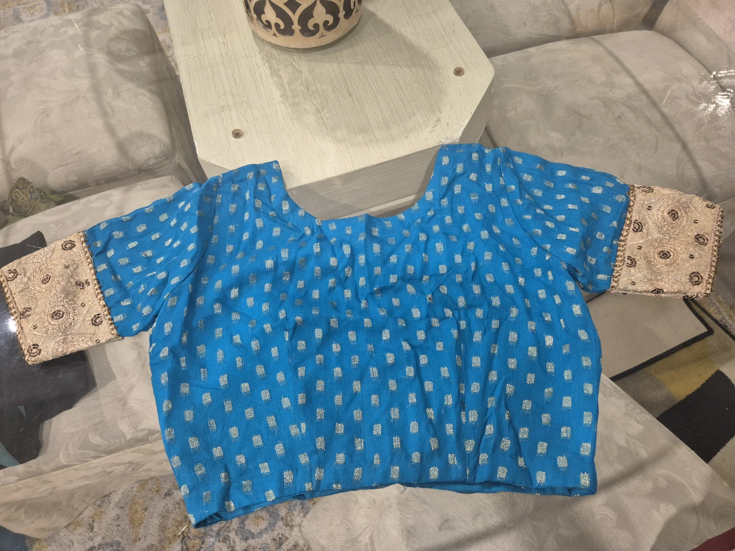 Embroidered Saree with Blouse Piece - photo 4