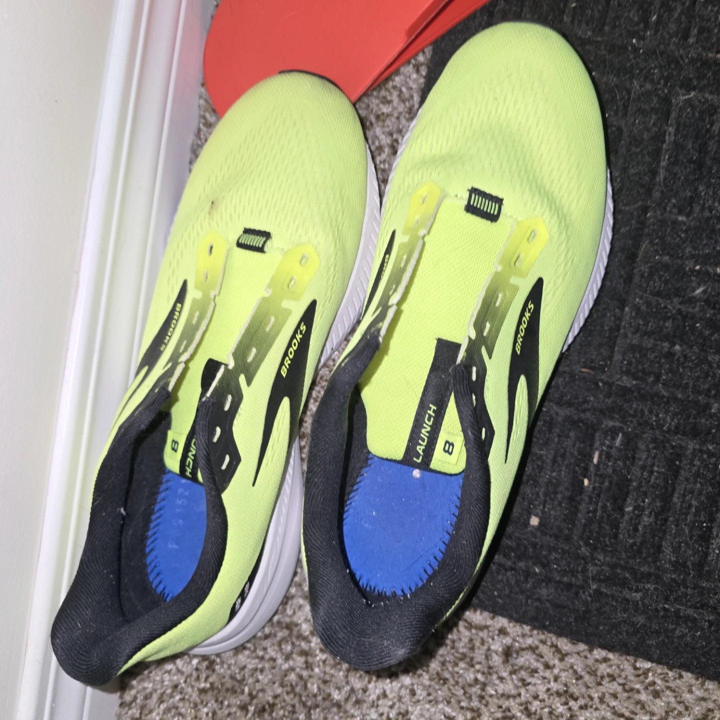 Brooks Launch Running Shoes - Neon Yellow