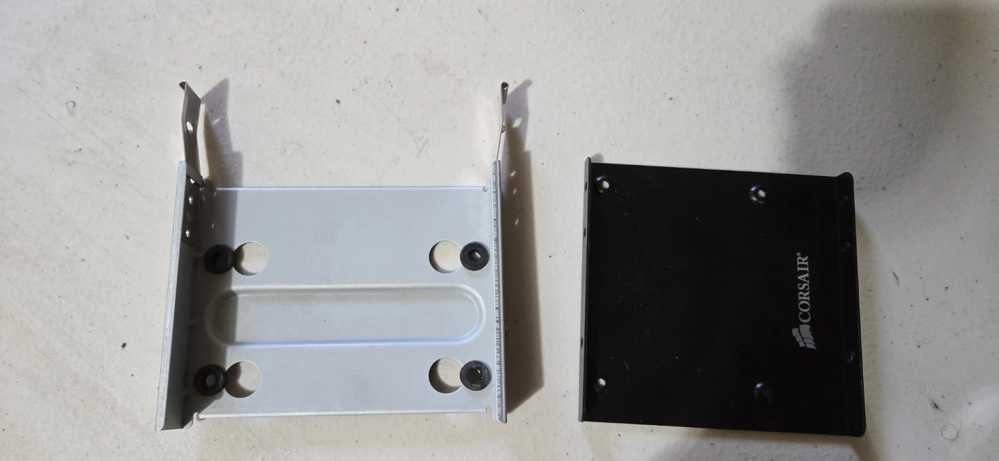 Corsair 2.5" SSD and unbranded 3" HD Mounting Bracket