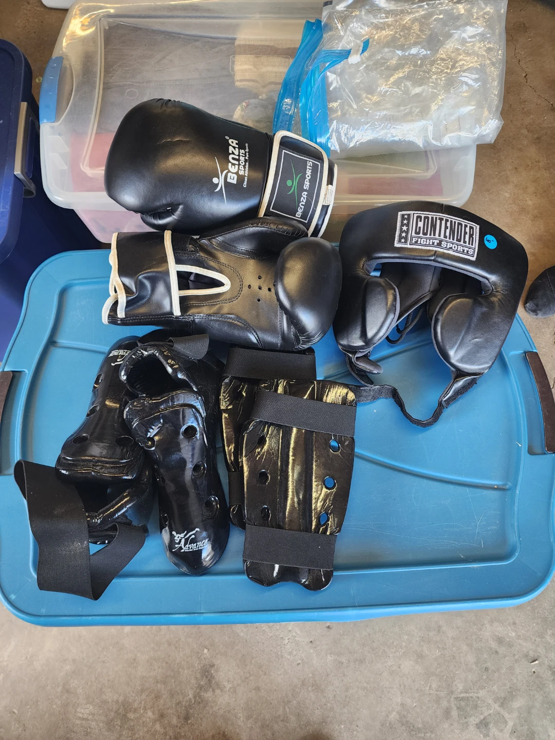 Boxing Gear Set - Gloves, Headgear, Shin Guards