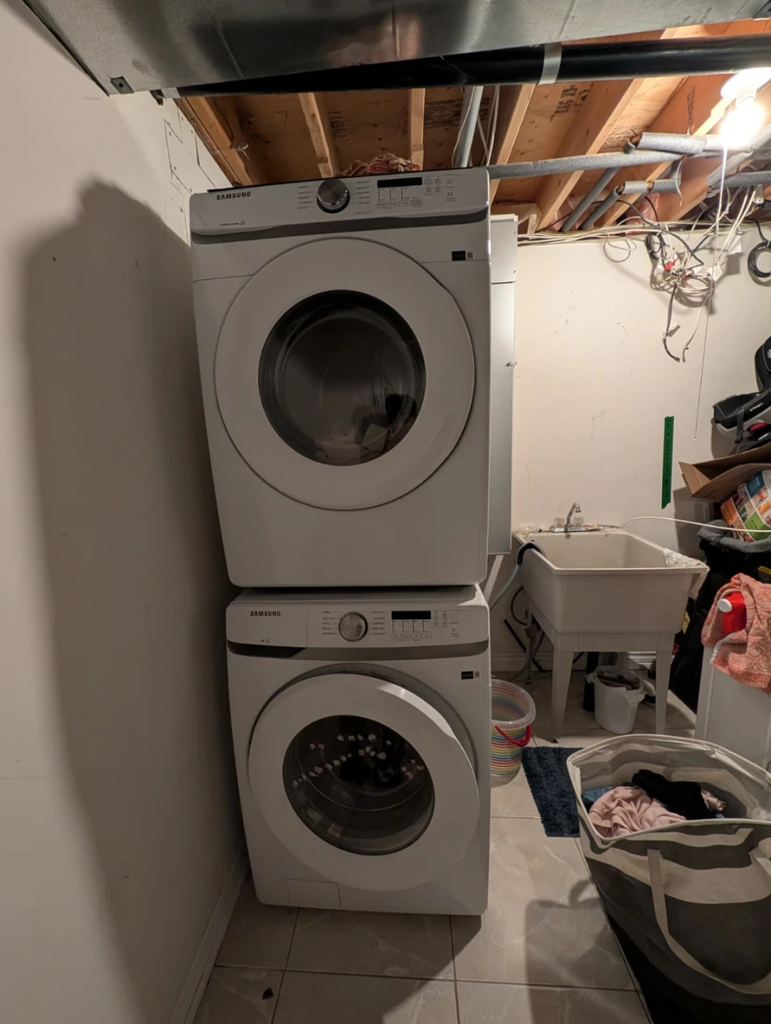 Basement 2bed room 1 bathroom  for rent